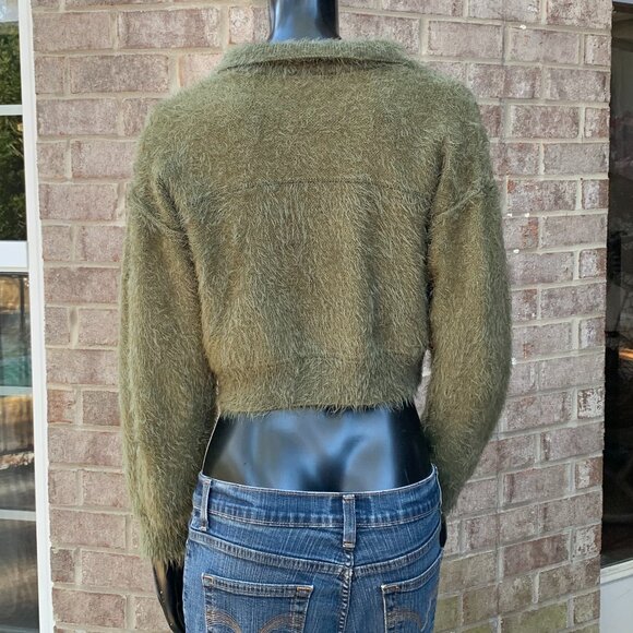 Forever 21 Eyelash Fuzzy Cropped Button Up Long Sleeve Sweater Sz S - Picture 4 of 9